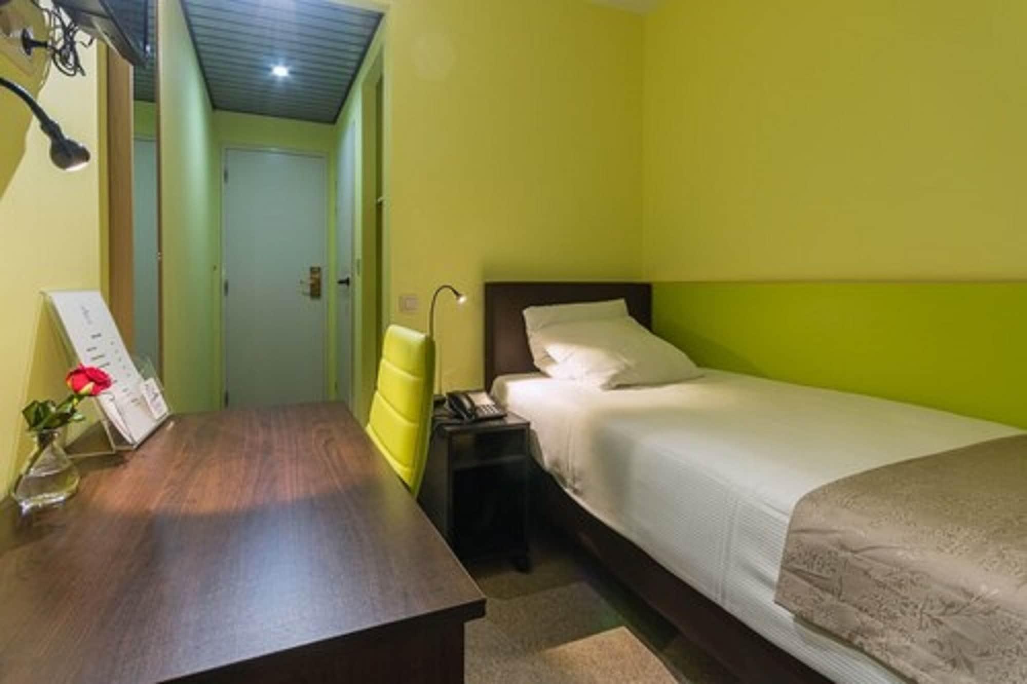 Slina Hotel Brussels Sint-Jans-Molenbeek Exterior foto